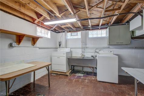 1419 Wexford Avenue Parma OH 44134
