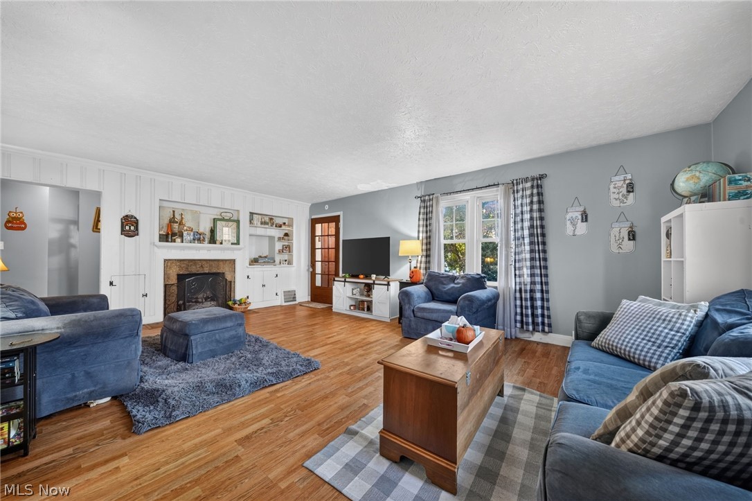 466 Eastlawn Street Geneva OH 44041