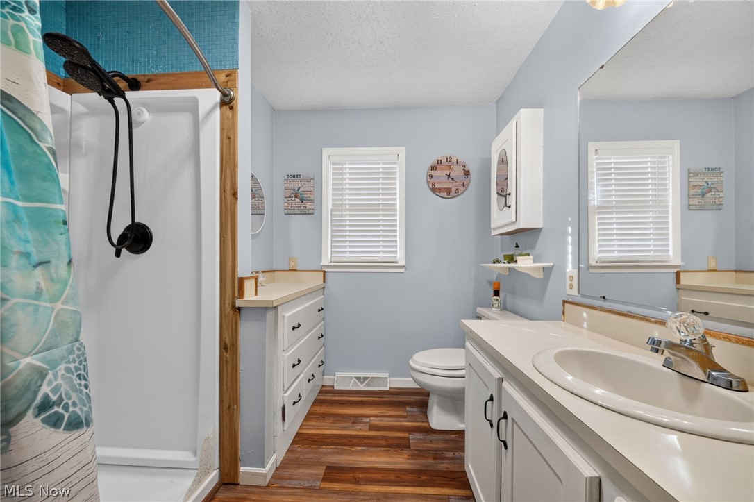466 Eastlawn Street Geneva OH 44041