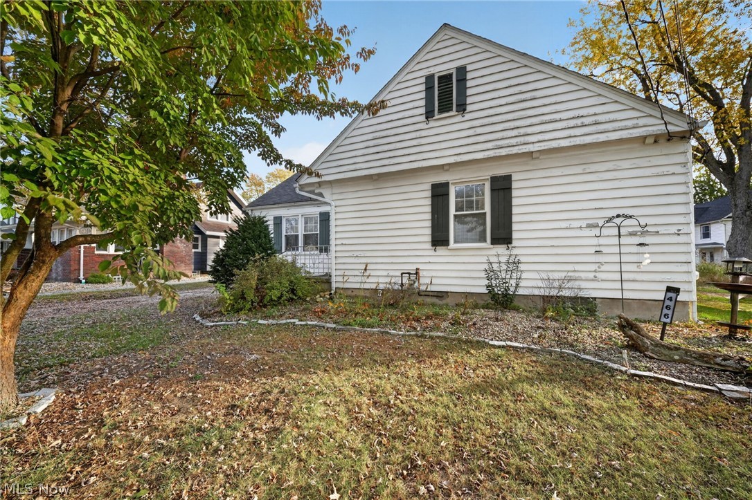 466 Eastlawn Street Geneva OH 44041