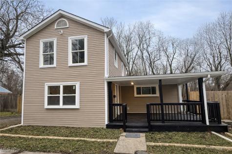 114 Oneta Youngstown OH 44509