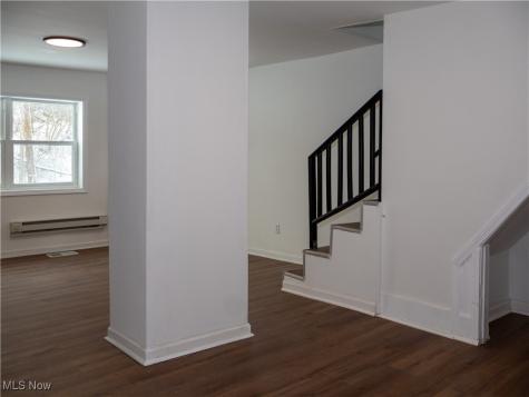 114 Oneta Youngstown OH 44509