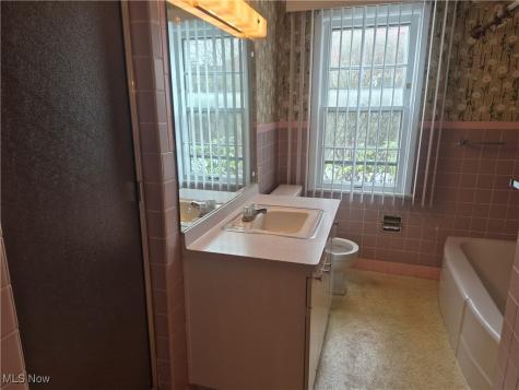 2515 Bolton Road Cleveland Heights OH 44118