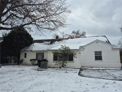 2515 Bolton Road Cleveland Heights OH 44118