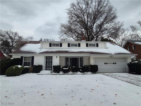 2515 Bolton Road Cleveland Heights OH 44118