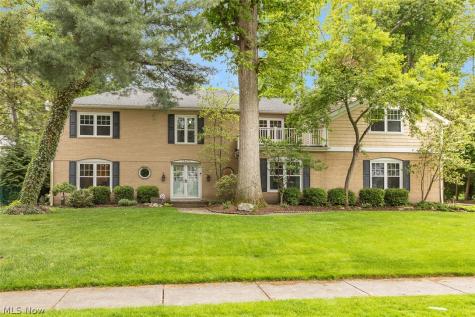 30475 Timber Lane Bay Village OH 44140