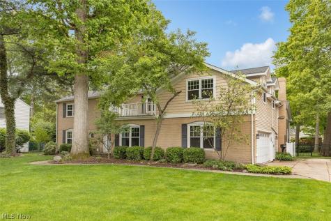 30475 Timber Lane Bay Village OH 44140