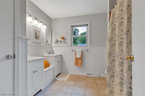 30475 Timber Lane Bay Village OH 44140