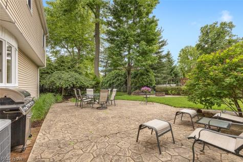 30475 Timber Lane Bay Village OH 44140