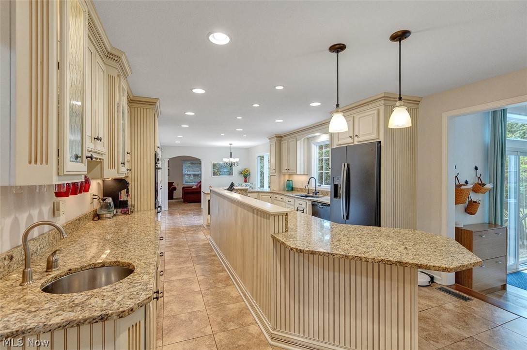 30475 Timber Lane Bay Village OH 44140