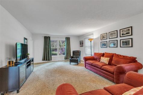 30475 Timber Lane Bay Village OH 44140