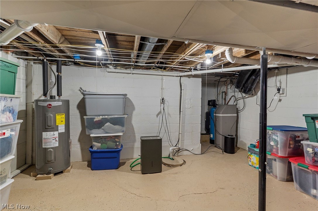 10060 Salem Warren Road Salem OH 44460