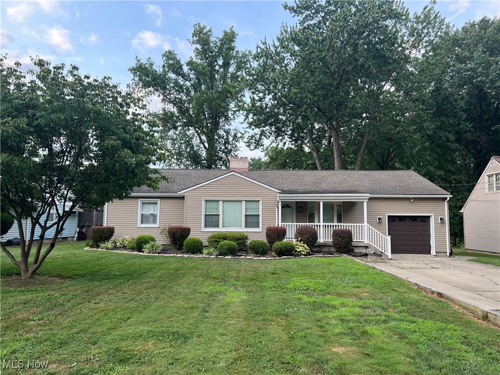 3525 Surrey Road SE Warren OH 44484