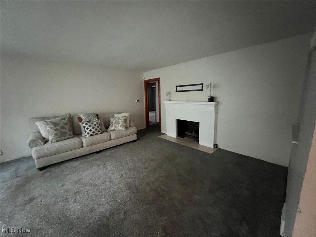 3525 Surrey Road SE Warren OH 44484