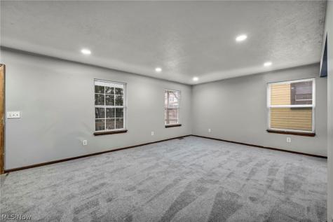 10606 Reno Avenue Cleveland OH 44105