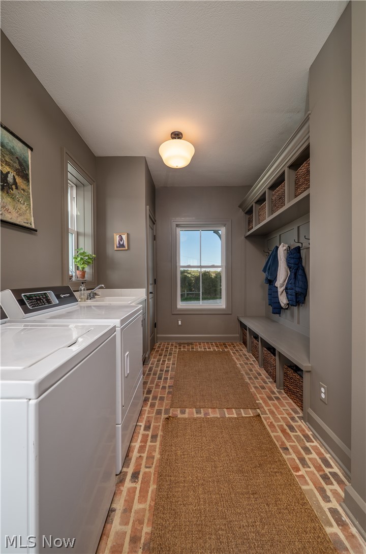 1460 Miller Road SW New Philadelphia OH 44663