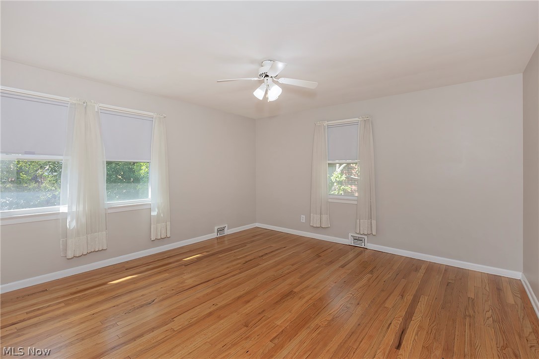 3843 Claridge Oval University Heights OH 44118