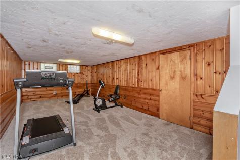 3843 Claridge Oval University Heights OH 44118