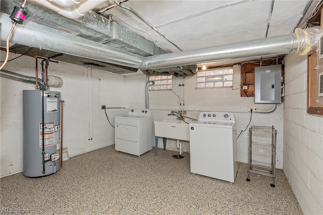 3843 Claridge Oval University Heights OH 44118