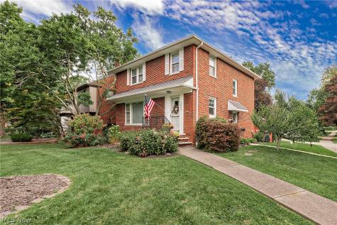3843 Claridge Oval University Heights OH 44118