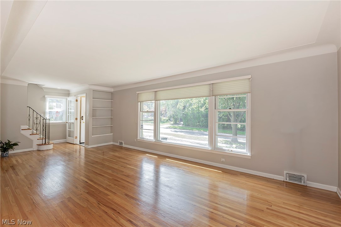3843 Claridge Oval University Heights OH 44118