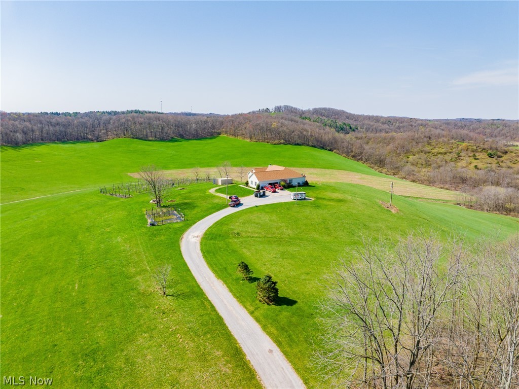 3730 Rice Road SW New Philadelphia OH 44663