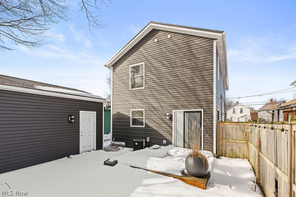 1457 W 52nd Street Cleveland OH 44102