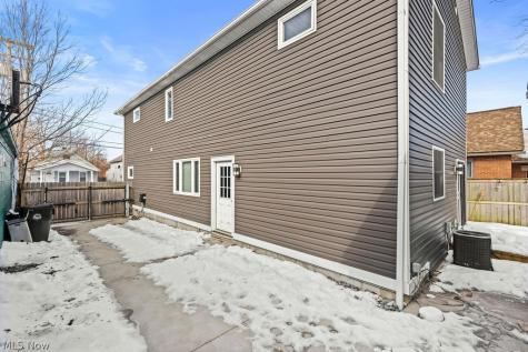 1457 W 52nd Street Cleveland OH 44102