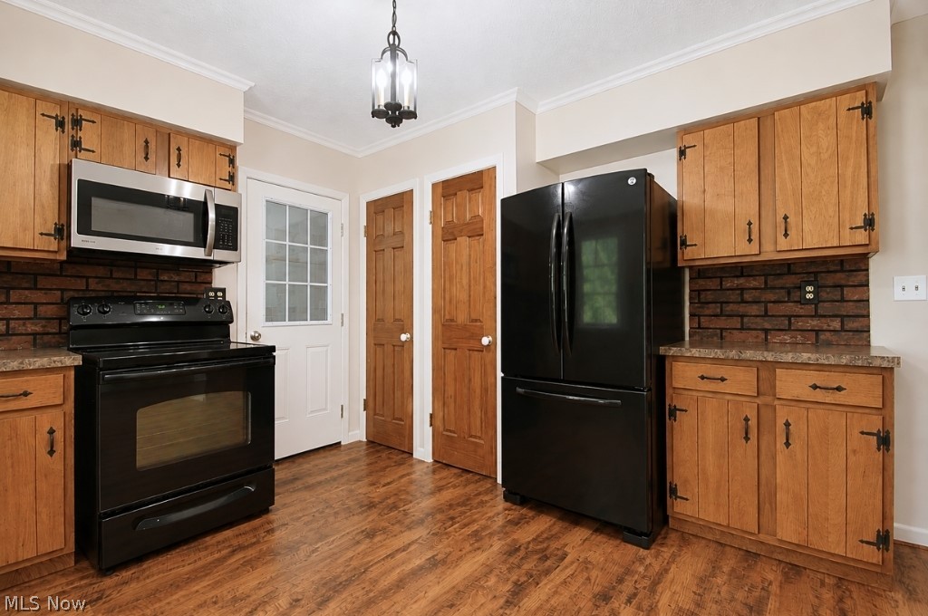 7840 Sumner Road Thompson OH 44086