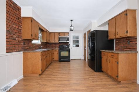 7840 Sumner Road Thompson OH 44086