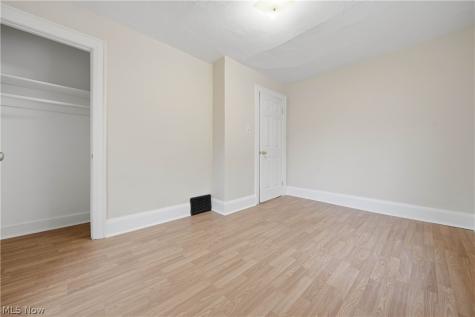225 Cranz Place Akron OH 44310