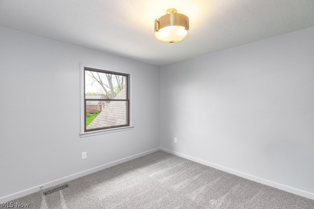 4864 Armandale Avenue NW Canton OH 44718
