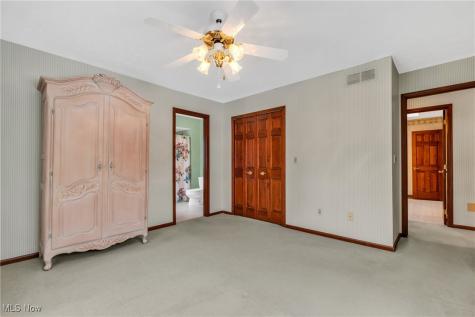 2362 Silveridge Trail Westlake OH 44145