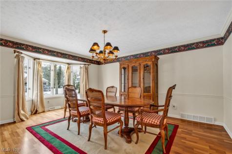 2362 Silveridge Trail Westlake OH 44145