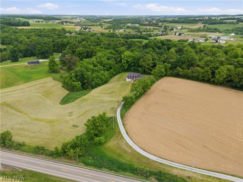7622 Fredericksburg Road Fredericksburg OH 44627