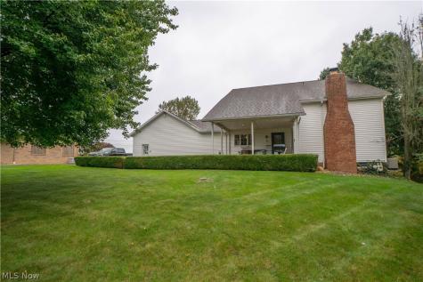 8019 Blendwood Avenue NE Canton OH 44721