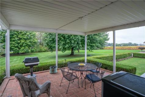 8019 Blendwood Avenue NE Canton OH 44721