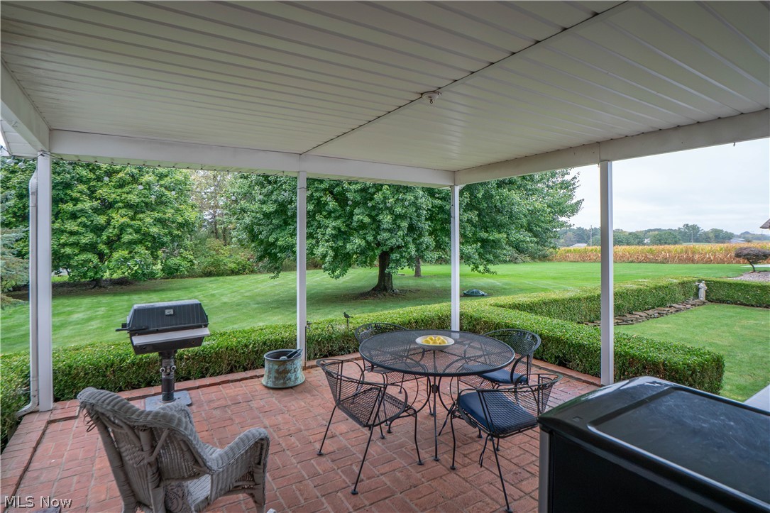 8019 Blendwood Avenue NE Canton OH 44721