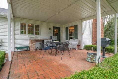 8019 Blendwood Avenue NE Canton OH 44721