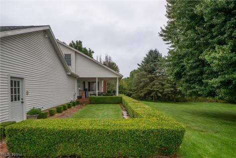 8019 Blendwood Avenue NE Canton OH 44721