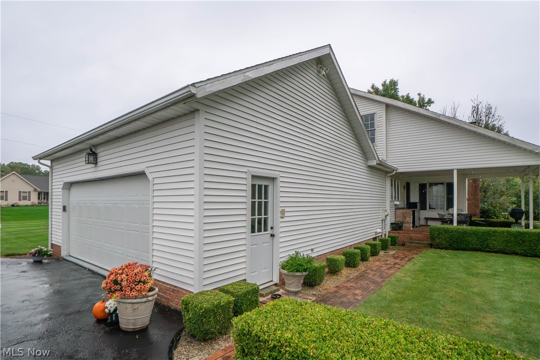 8019 Blendwood Avenue NE Canton OH 44721