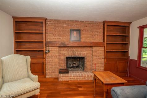8019 Blendwood Avenue NE Canton OH 44721
