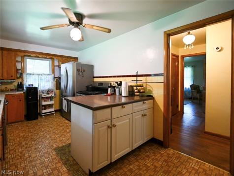 127 Summit Avenue Niles OH 44446