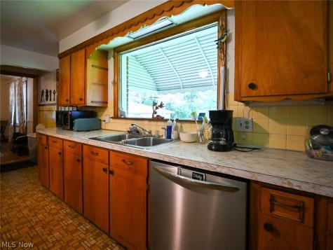 127 Summit Avenue Niles OH 44446
