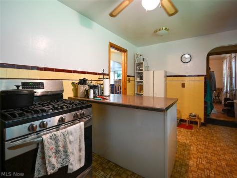 127 Summit Avenue Niles OH 44446