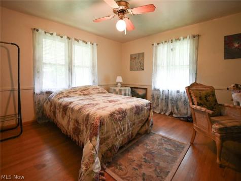 127 Summit Avenue Niles OH 44446