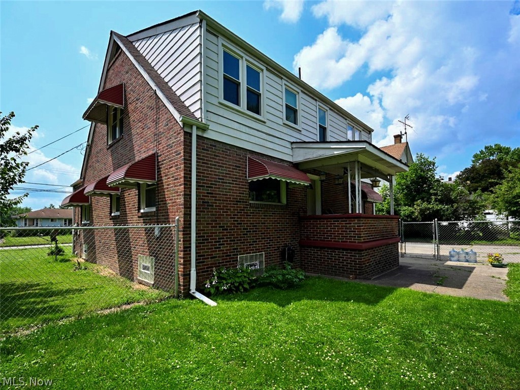 127 Summit Avenue Niles OH 44446