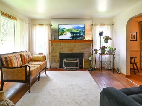 127 Summit Avenue Niles OH 44446