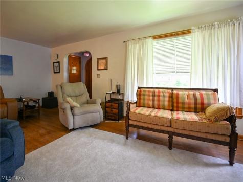 127 Summit Avenue Niles OH 44446
