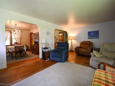 127 Summit Avenue Niles OH 44446